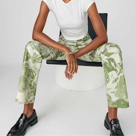 Reformation Women’s Marble High Waisted Straight
Leg Jeans in Avocado Swirl, 27 - Picture 4 of 14